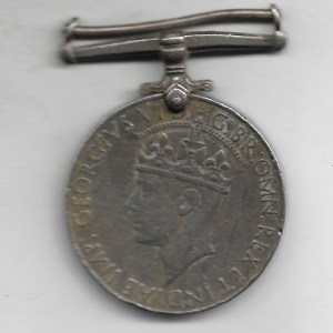 World War 2 MEDAL ~ 1939-45 ~ George VI ~ RARE MEDAL ~ N-24